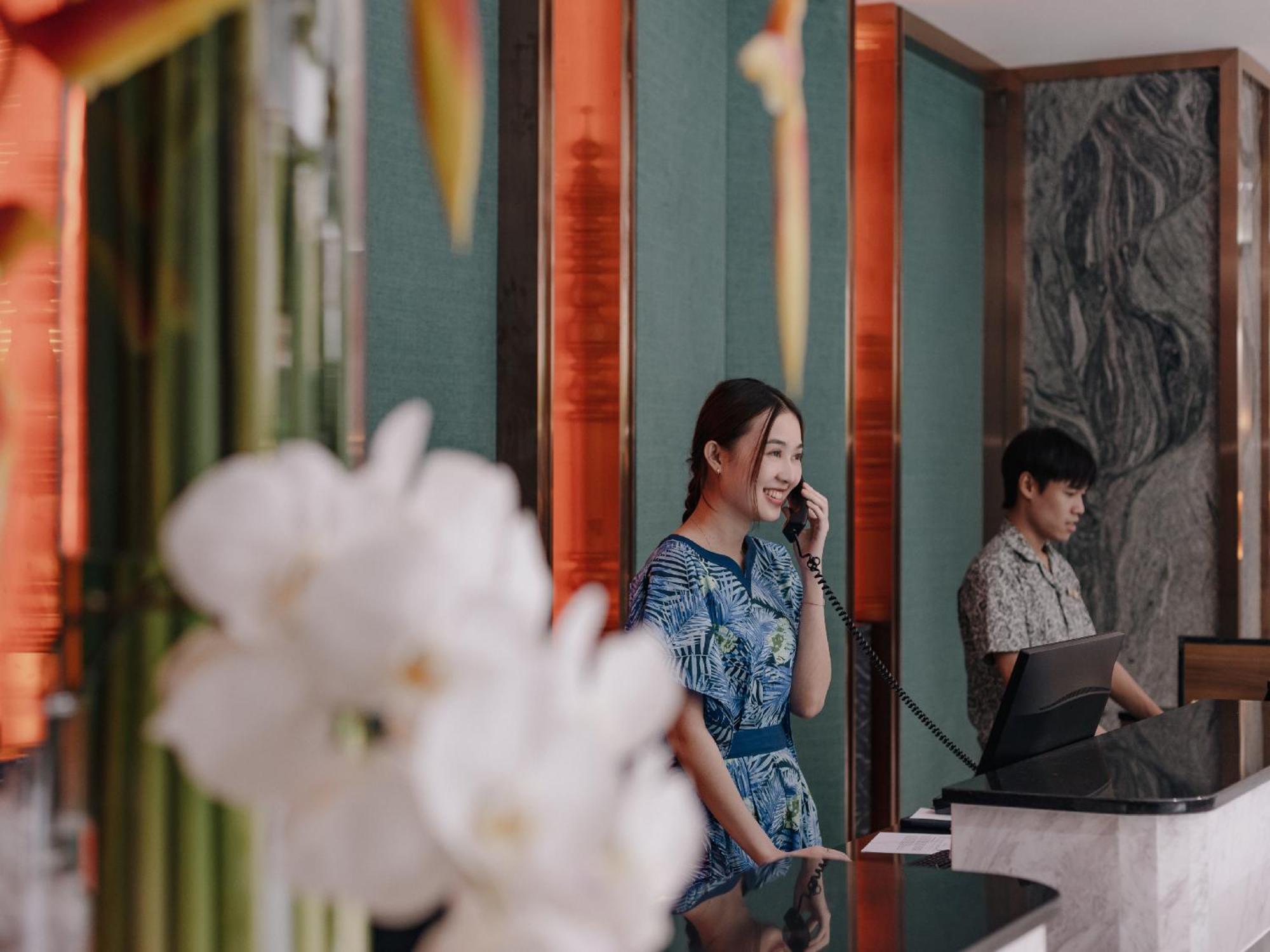 Nysa Hotel Bangkok Sukhumvit 11 Exterior foto Concierge at Mandarin Oriental, Bangkok
