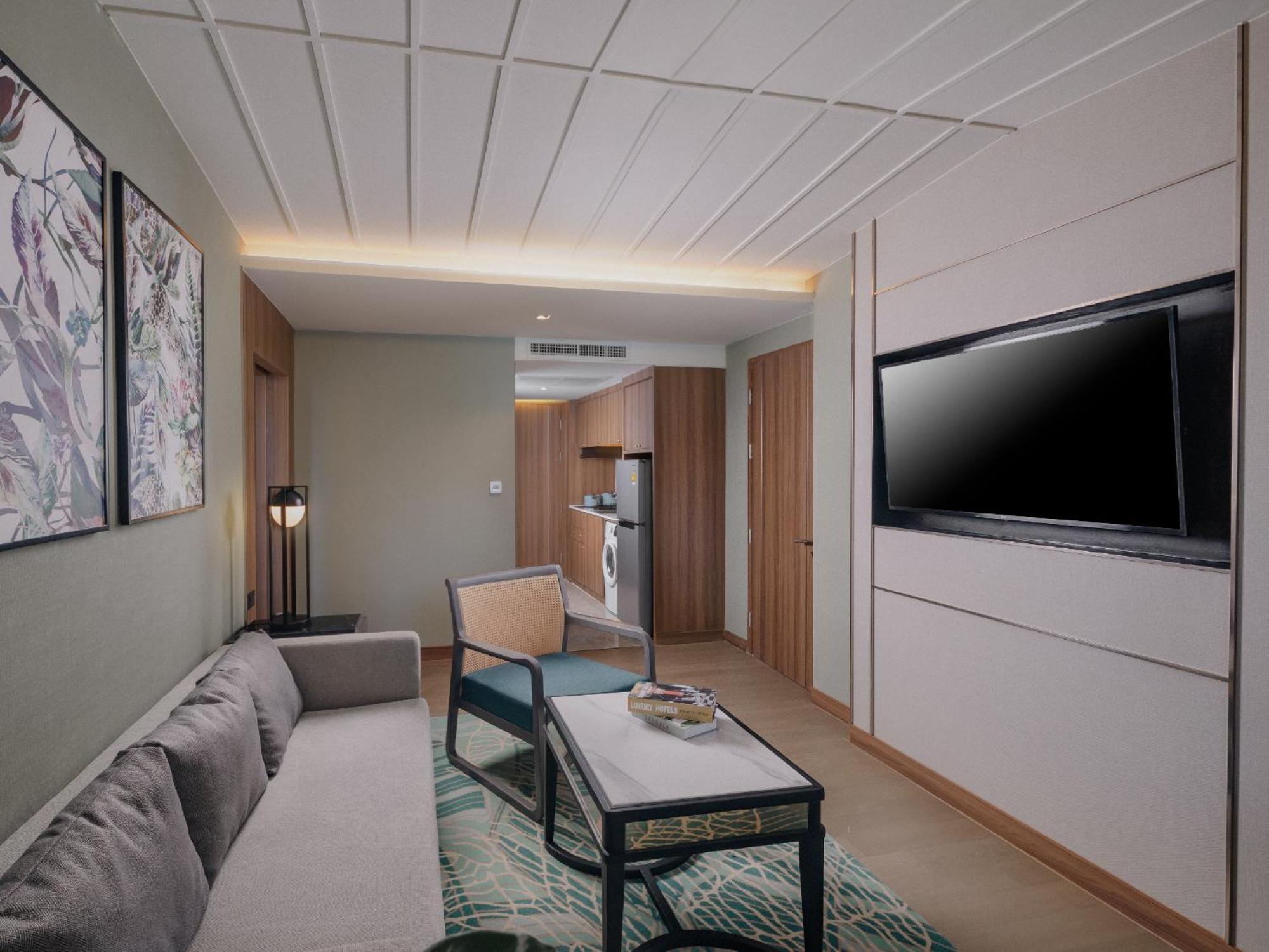 Nysa Hotel Bangkok Sukhumvit 11 Exterior foto Living room